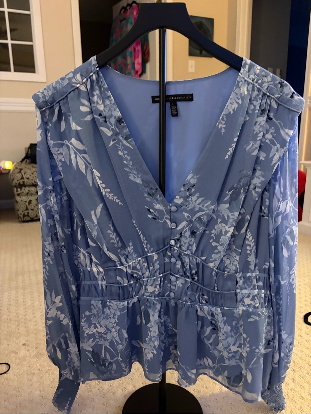 White House Black Market Blue Floral V-Neck Peplum Blouse Size Large